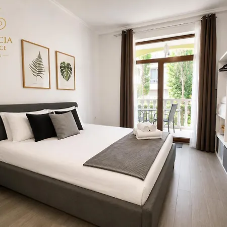 Valencia Elegance * Νεσέμπαρ